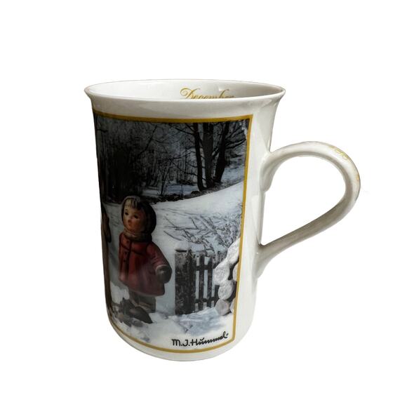NWOB Danbury Mint M.L. Hummel December Birthdate Winter Song Mug Cup - Picture 3 of 4